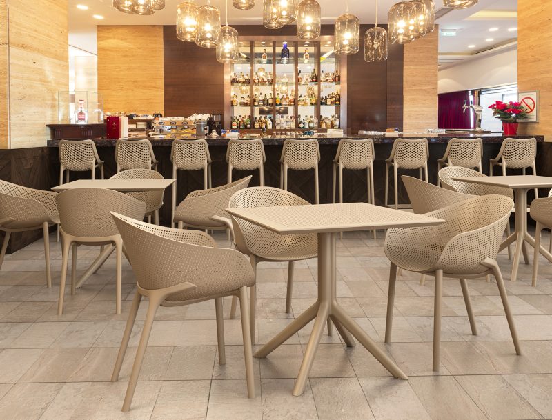 Sky Lounge Table - Image 85