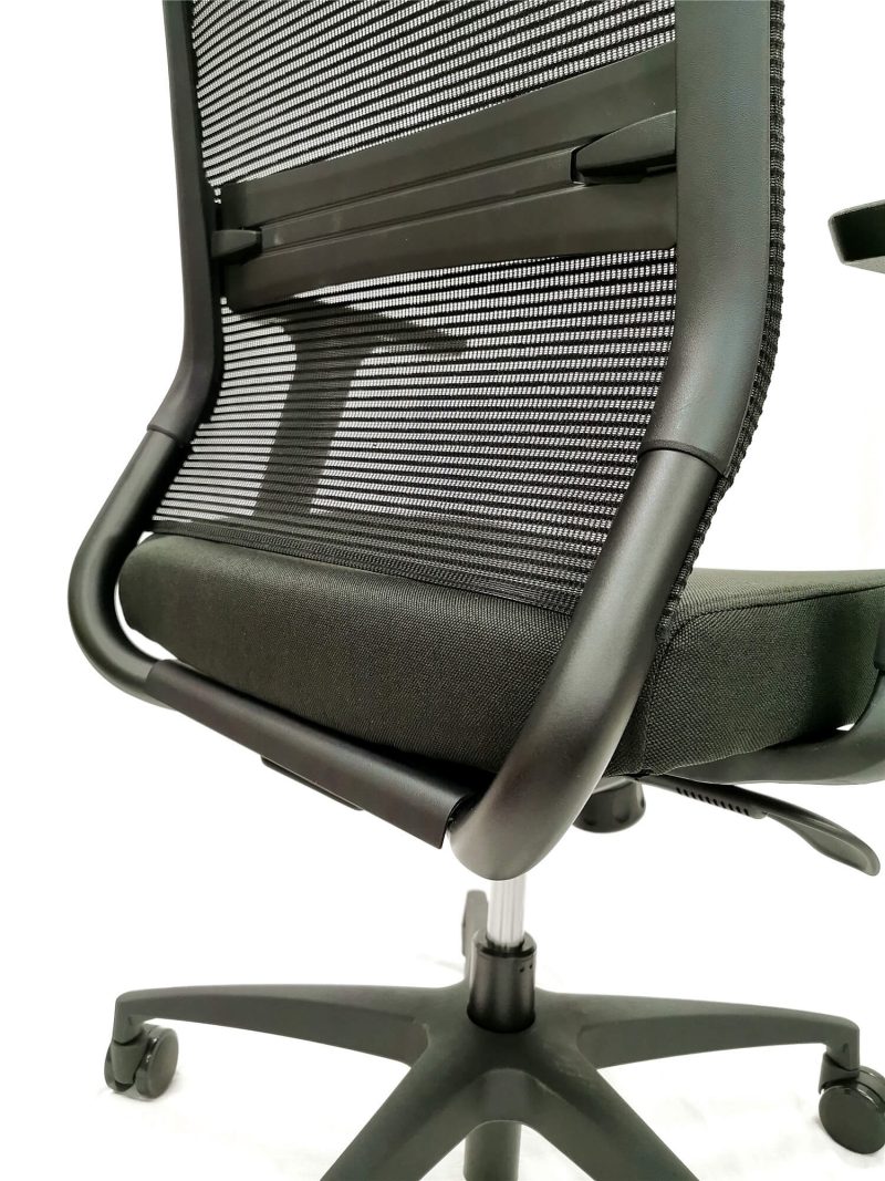 Onyx Mesh Chair - Medium Back - Image 2
